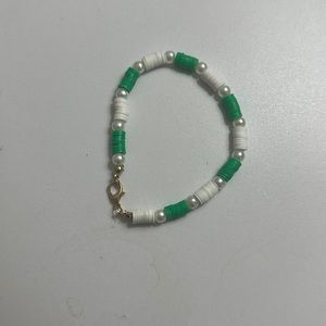 Green pearl bracelet